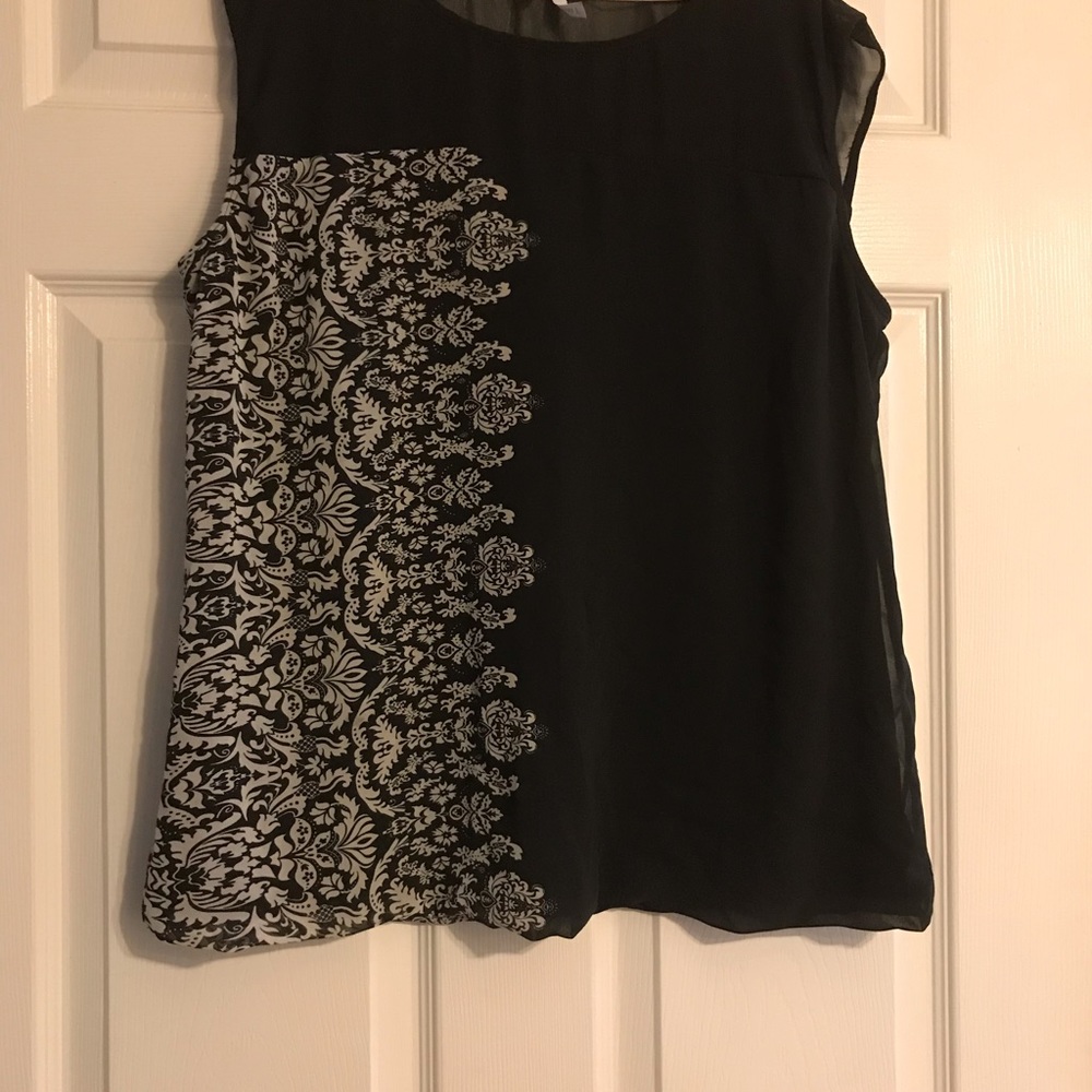 Illusion Shell Top - Picture 2 of 2